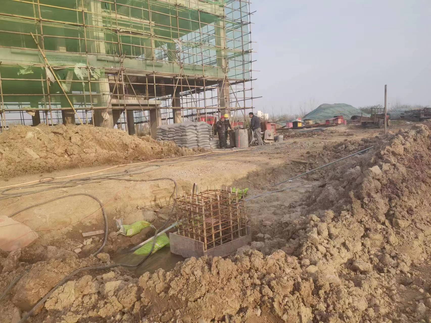 景洪当桥梁出现裂缝的时候应该及时加固修补